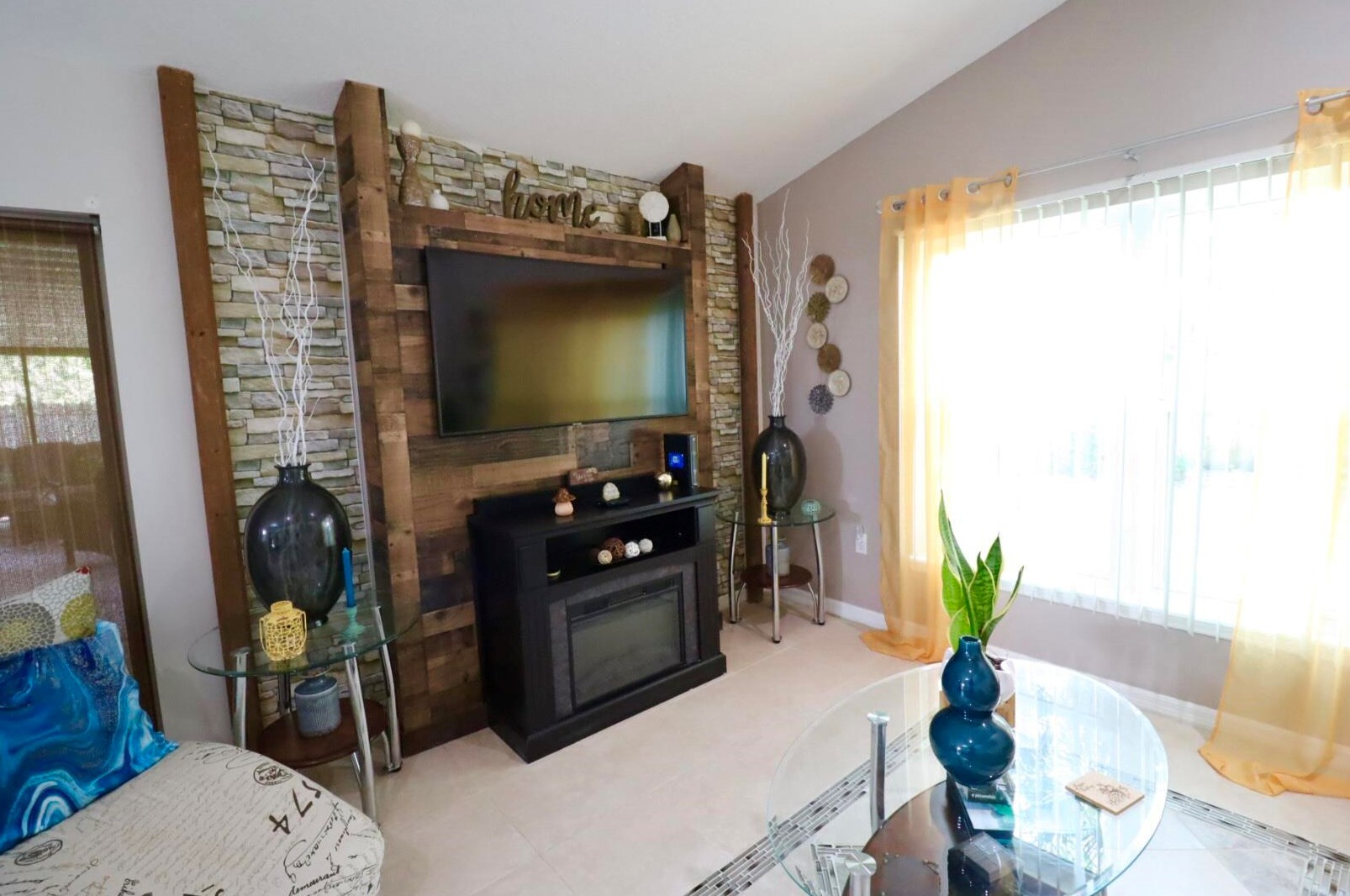 749 Parsons Cir, Melbourne FL  32909-6547 exterior