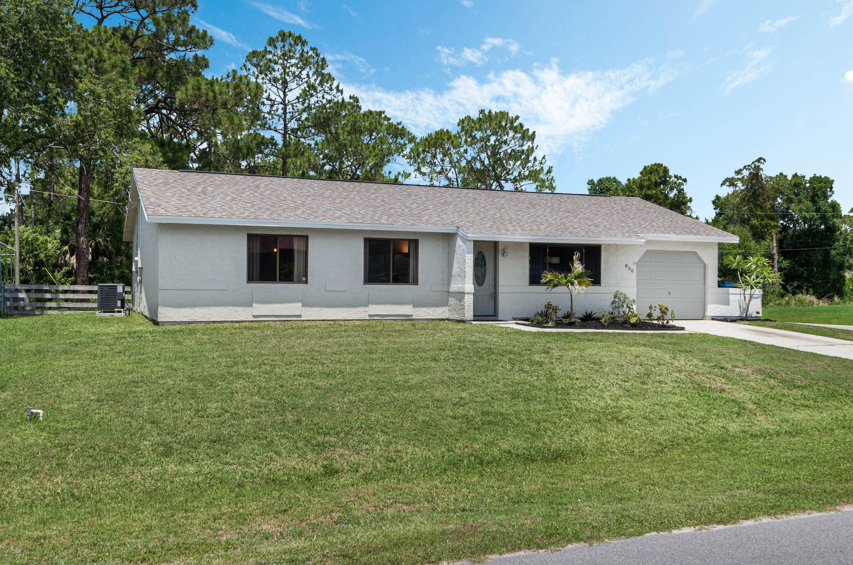 850 Everglade Ave, Melbourne, FL 32909-4439