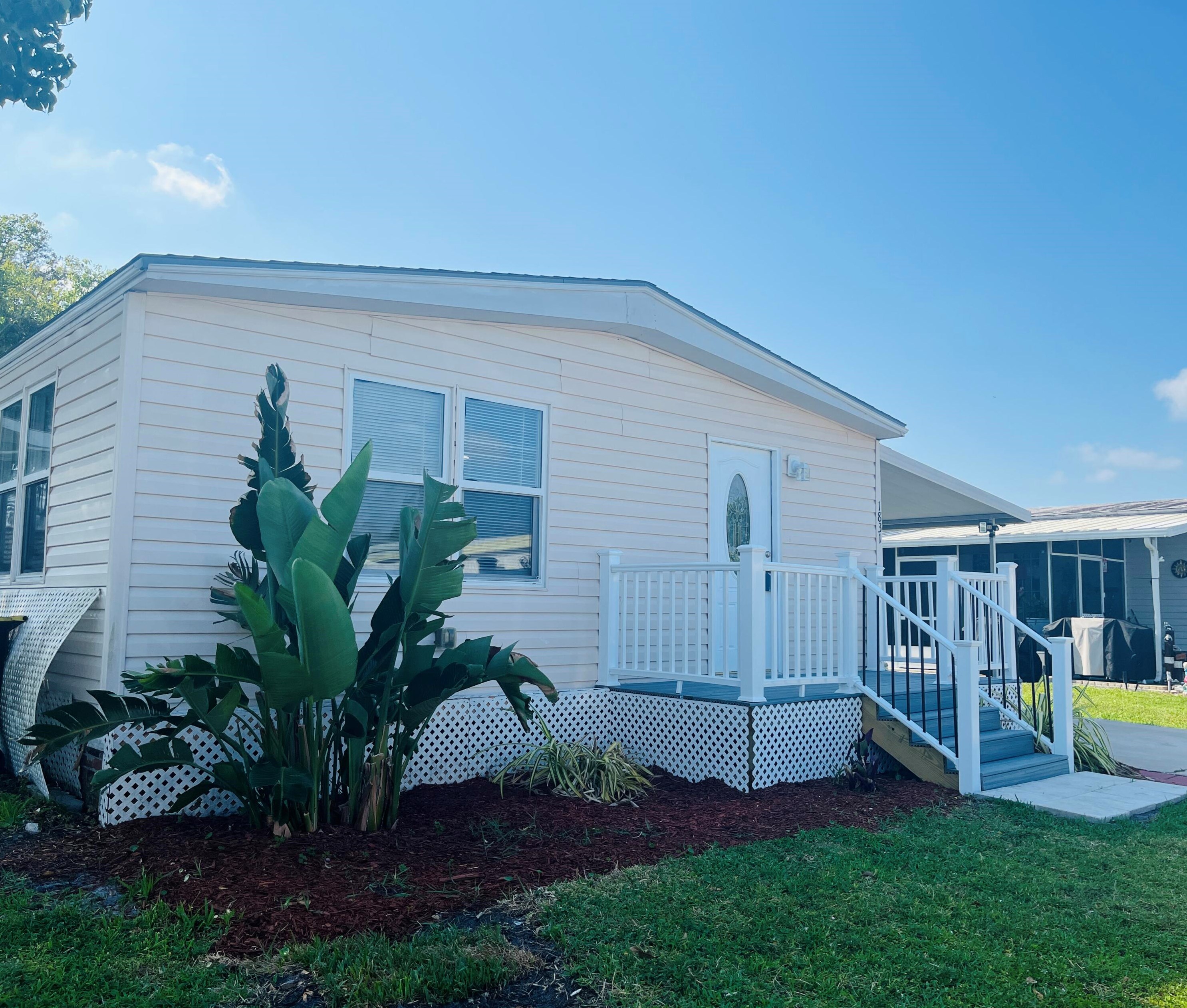1831 Coco Plum St Ne, Melbourne, FL 32905