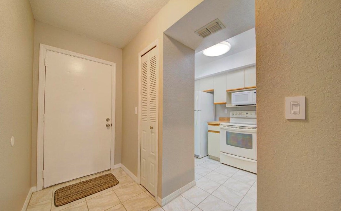 2975 Sir Hamilton Cir, Titusville, FL 32780-4949