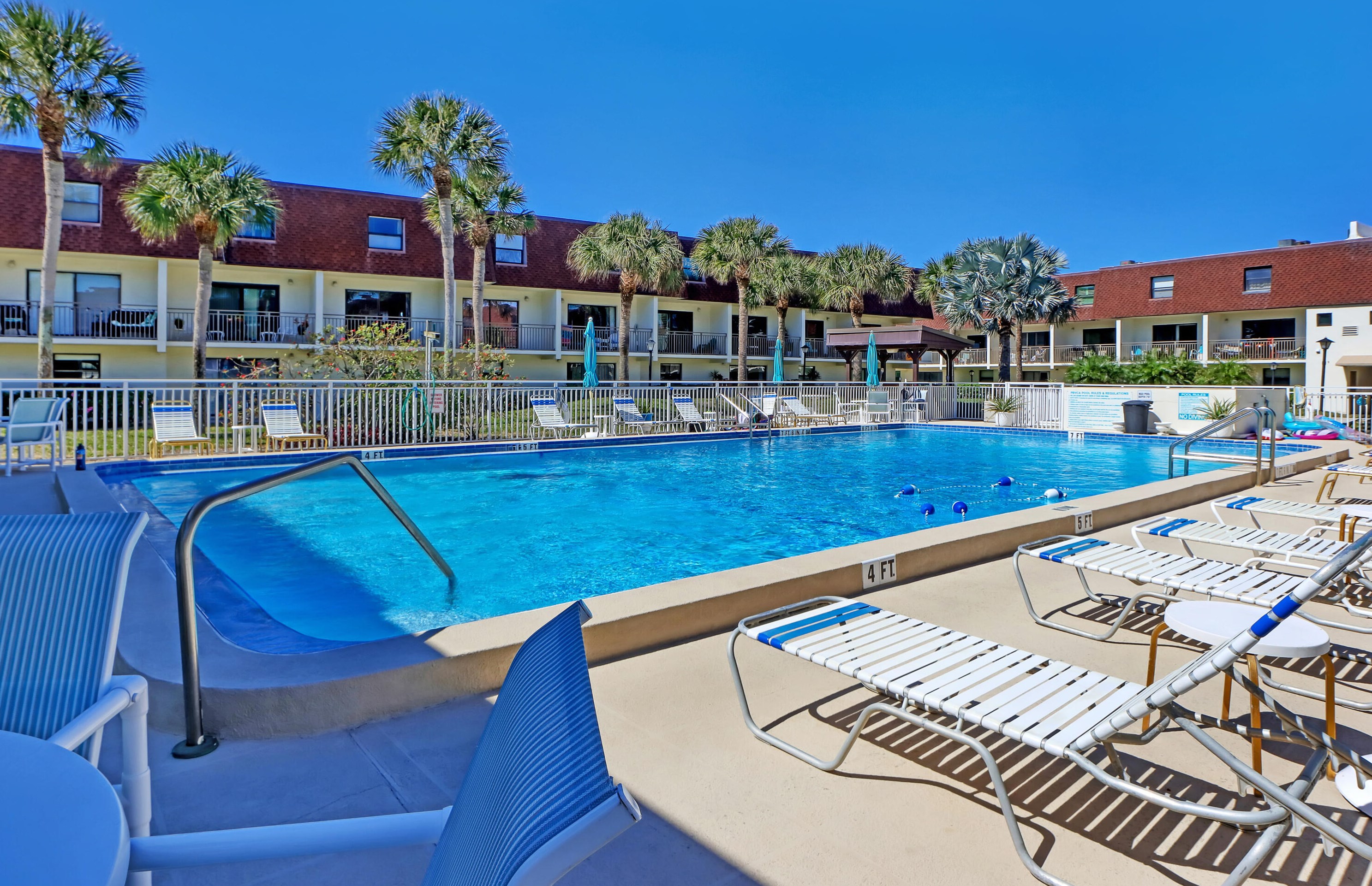 170 Paradise Blvd, Melbourne FL  17011-2414 exterior