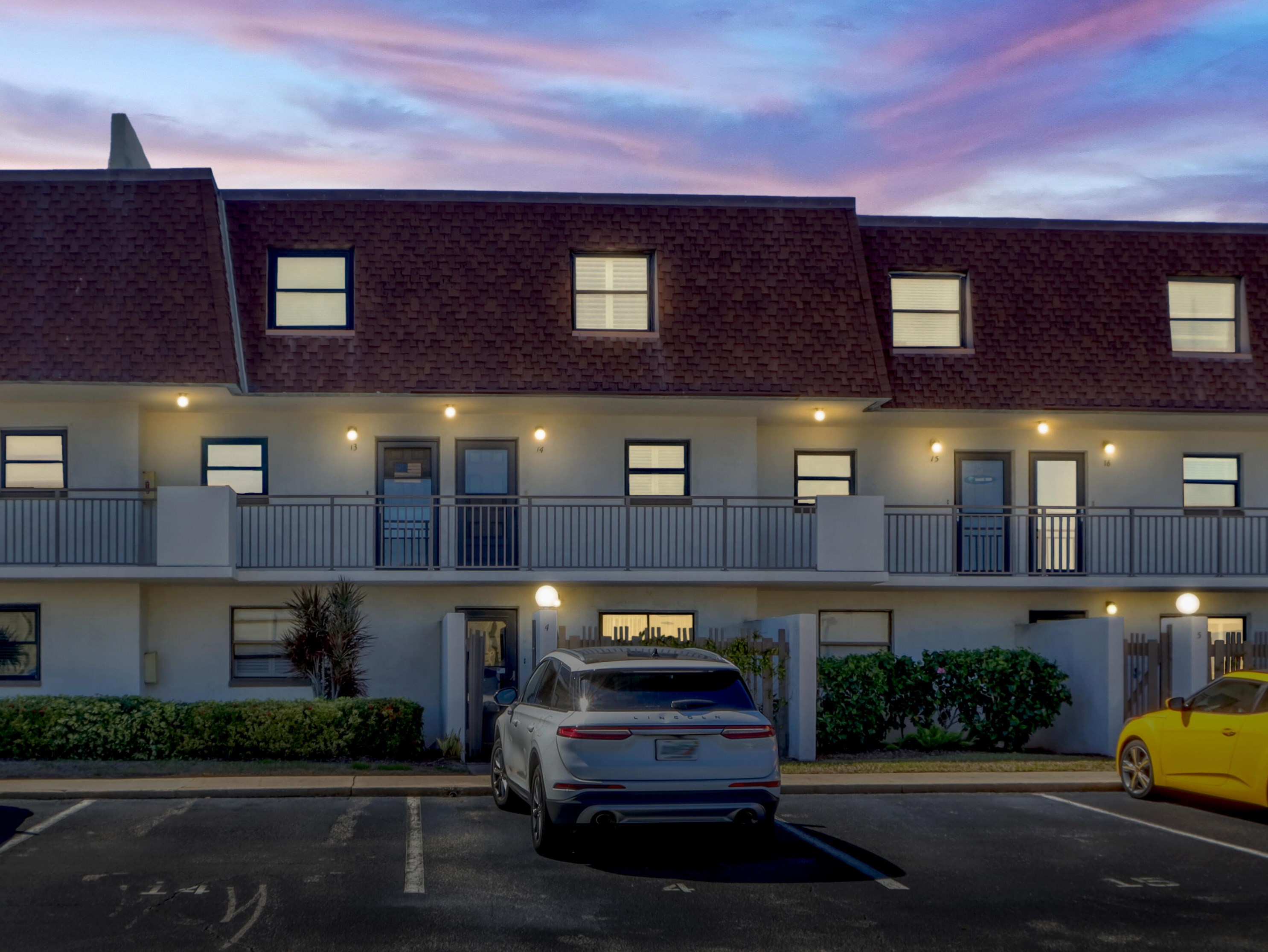 170 Paradise Blvd, Melbourne, FL 17011-2414