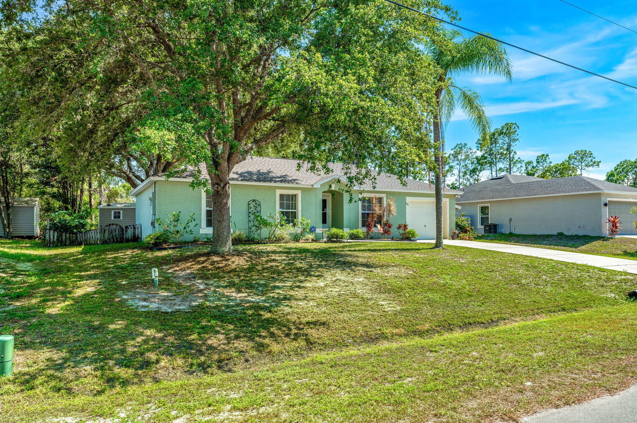 458 Reading St, Melbourne, FL 32909-8983