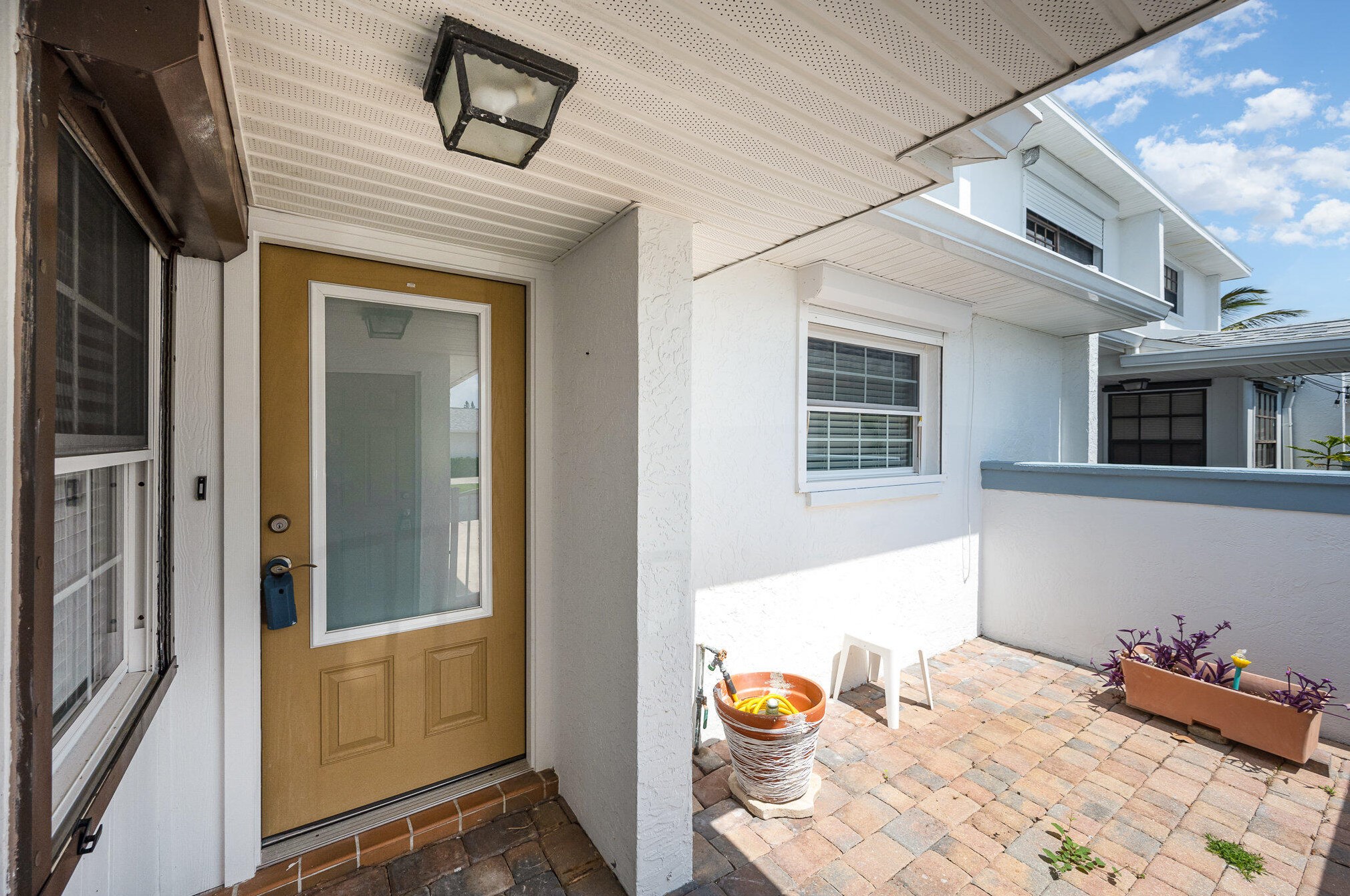 335 Paradise Blvd, Melbourne, FL 32903-2436