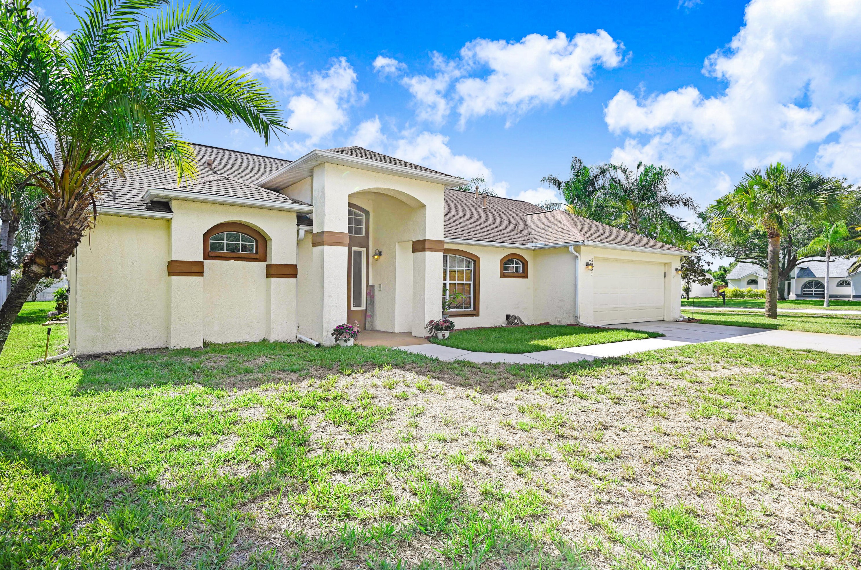 5051 Wild Cinnamon Dr, Melbourne, FL 32940-1423