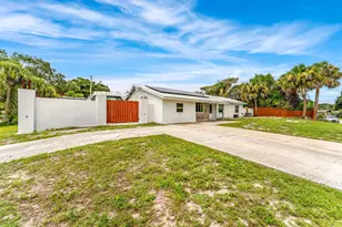 1557 Hillcrest Dr, Melbourne, FL 32935 - Photo 2