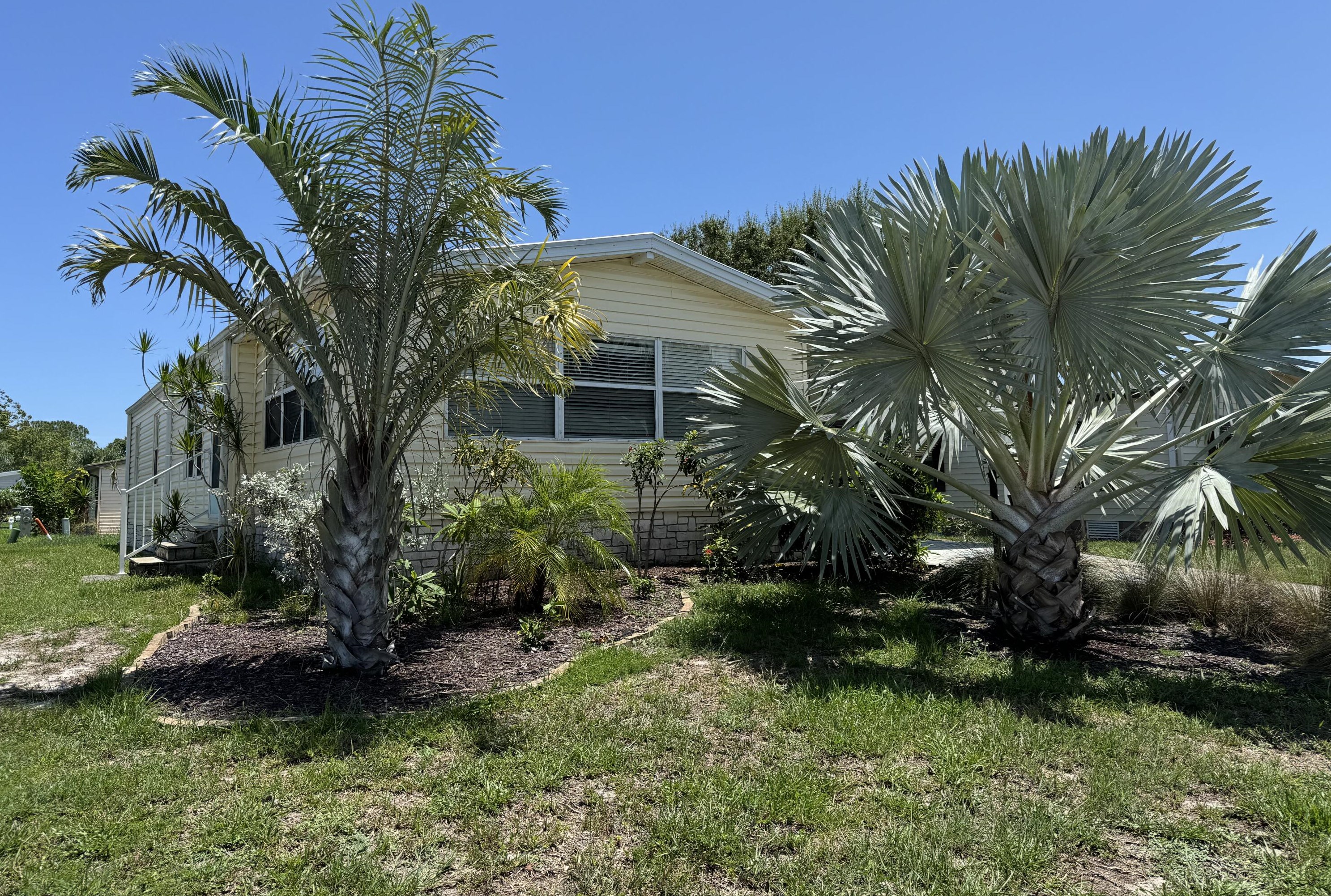 903 Bougainvillea Cir, Sebastian, FL 32976