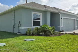 4346 Kelsey Ln, Micco, FL 32976 - Photo 4