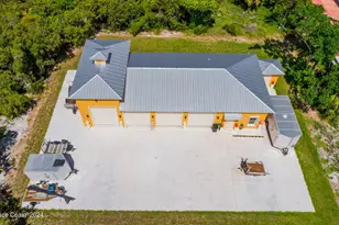 8073 S Indian River S Dr, Fort Pierce, FL 34982 - Photo 8