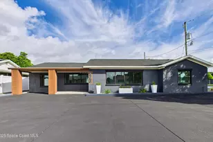 390 Poinciana Dr, Melbourne, FL 32935 - Photo 1