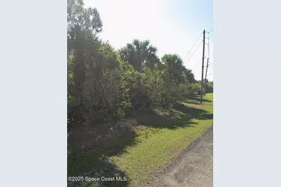 3061 Madden Avenue SW, Palm Bay, FL 32908 - Photo 4
