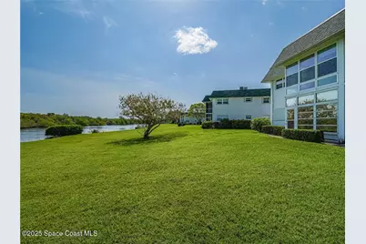 2800 Indian River Boulevard #L-2, Vero Beach, FL 32960 - Photo 24