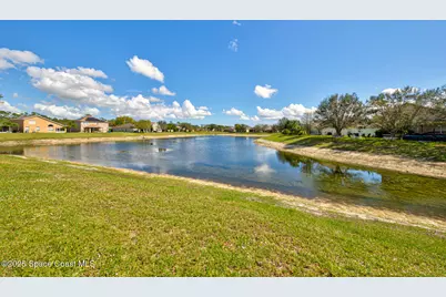 264 Wishing Well Circle SW, Palm Bay, FL 32908 - Photo 2