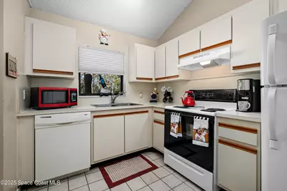 1600 Woodland Drive #4205, Rockledge, FL 32955 - Photo 4