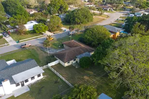 2618 Watkins Dr, Melbourne, FL 32901 - Photo 24