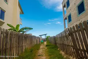 135 Richards Rd, Melbourne Beach, FL 32951 - Photo 4