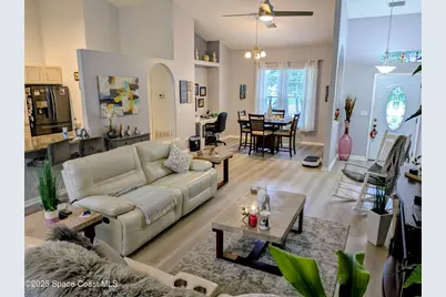 687 Americana Boulevard NW, Palm Bay, FL 32907 - Photo 10