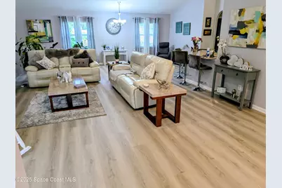 687 Americana Boulevard NW, Palm Bay, FL 32907 - Photo 6