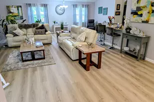 687 Americana Blvd NW, Palm Bay, FL 32907 - Photo 6