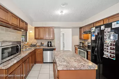 254 Emerson Drive NW, Palm Bay, FL 32907 - Photo 6