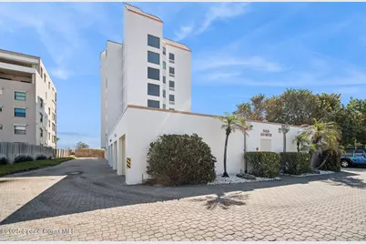 989 N Highway A1A #5, Indialantic, FL 32903 - Photo 2