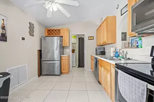 2977 Sebastian Ln, Melbourne, FL 32935 - Photo 6