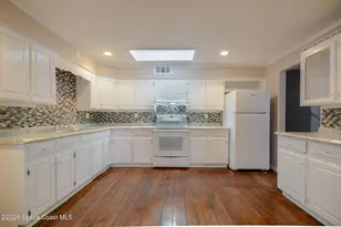 208 Zelda Blvd, Daytona Beach, FL 32118 - Photo 2