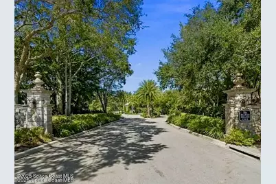 9200 Marsh Island Drive, Vero Beach, FL 32963 - Photo 2