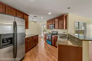 991 Tahiti Ave SE, Palm Bay, FL 32909 - Photo 14