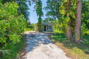 1325 17th Ct SW, Vero Beach, FL 32962 - Photo 1