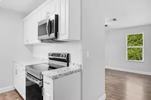 1325 17th Ct SW, Vero Beach, FL 32962 - Photo 14