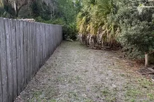 3855 Cottonwood Dr, Titusville, FL 32780 - Photo 4