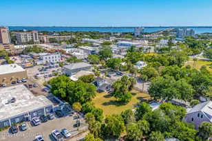 2106 Vernon Pl, Melbourne, FL 32901 - Photo 22