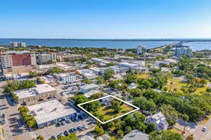 2106 Vernon Pl, Melbourne, FL 32901 - Photo 2