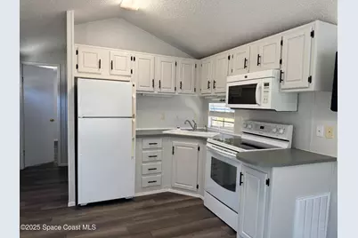 657 Snowbird Avenue #202, Cocoa, FL 32926 - Photo 4