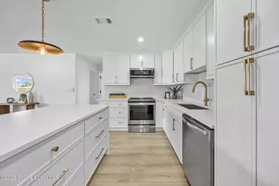 325 Park Avenue, Satellite Beach, FL 32937 - Photo 10