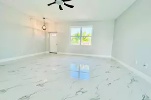 401 Homestead Ave NE, Palm Bay, FL 32907 - Photo 8