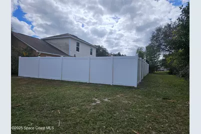 813 Pine Shadows Avenue, Rockledge, FL 32955 - Photo 4