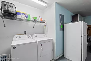 2033 Thistle Dr, Melbourne, FL 32935 - Photo 22