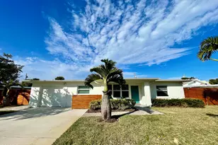 132 E Gadsden Ln, Cocoa Beach, FL 32931 - Photo 2