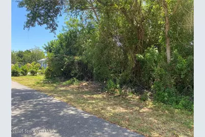 455 15th Place, Vero Beach, FL 32962 - Photo 2