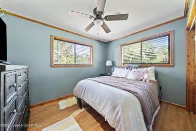 9633 Honeysuckle Drive, Sebastian, FL 32976 - Photo 14