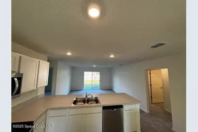 1030 Pasadena Road SE, Palm Bay, FL 32909 - Photo 4