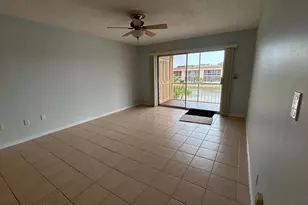 2135 N Courtenay Pkwy, Merritt Island, FL 32953 - Photo 10