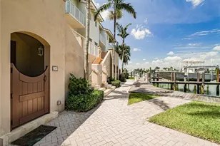 1564 Island Cove Rd, Fort Pierce, FL 34949 - Photo 4