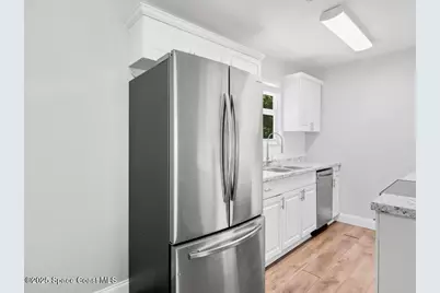 1325 17th Court SW, Vero Beach, FL 32962 - Photo 12