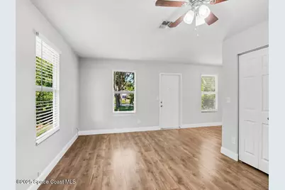 1325 17th Court SW, Vero Beach, FL 32962 - Photo 8