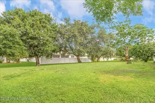 1362 York Cir, Melbourne, FL 32904 - Photo 4