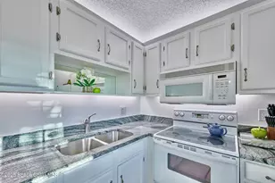 70 Royal Oak Ct, Vero Beach, FL 32962 - Photo 16