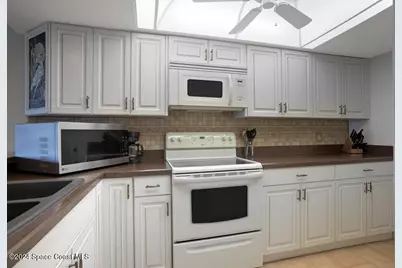 555 Jackon Avenue #302, Cape Canaveral, FL 32920 - Photo 12